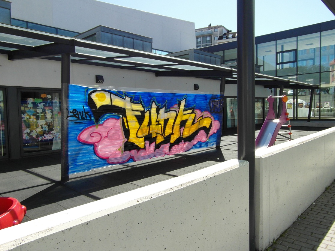 funkegraffiti_muras_snek_cambre.jpg